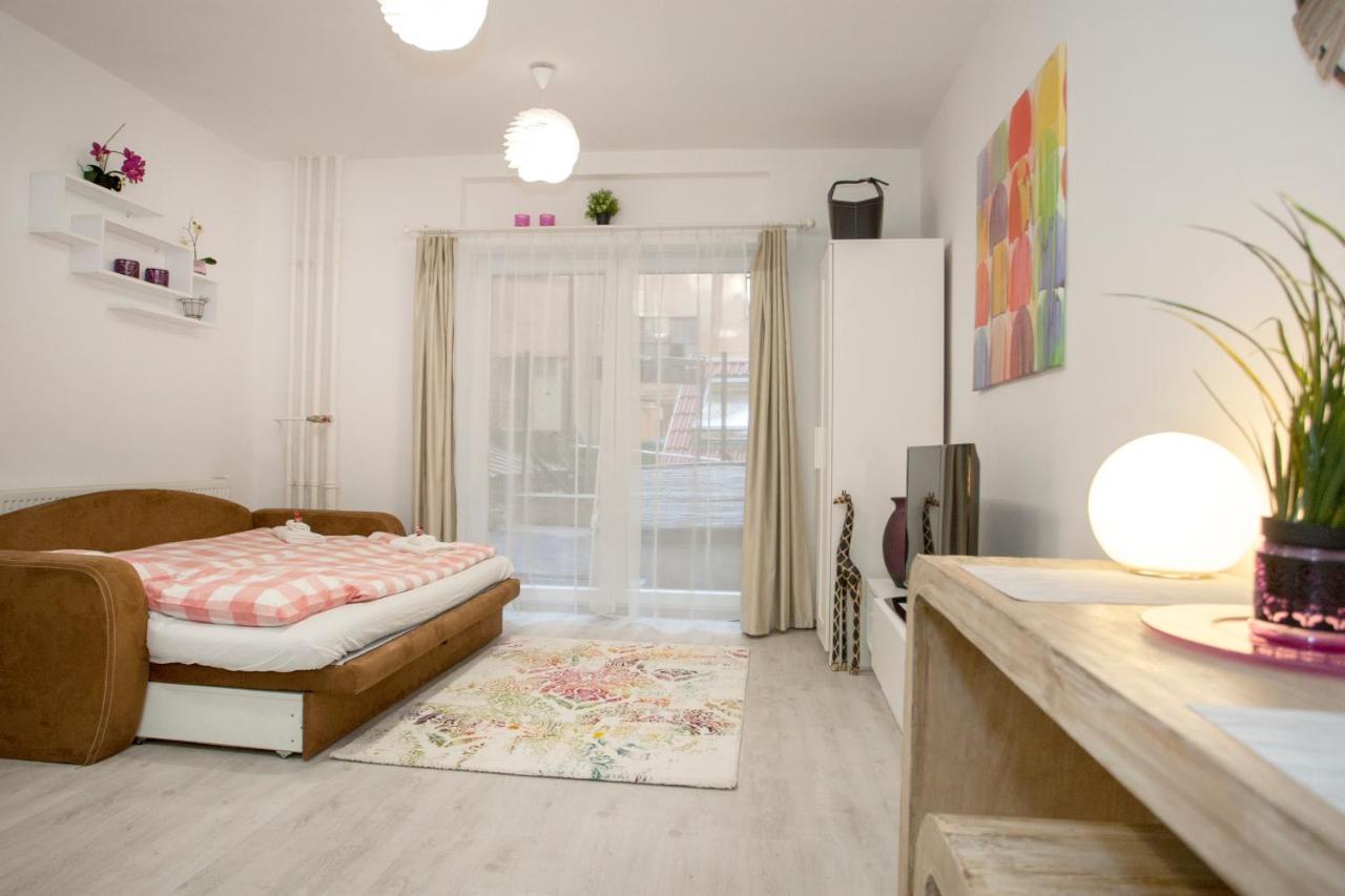 Hanna Studio Is In The Heart Of Pest Broadway Apartment